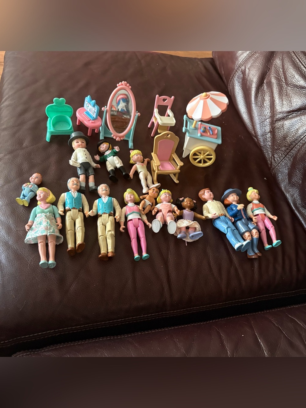 RARE 1980's-1993 Loving Family Dream Dollhouse Lot Vintage Fisher Price lot 20